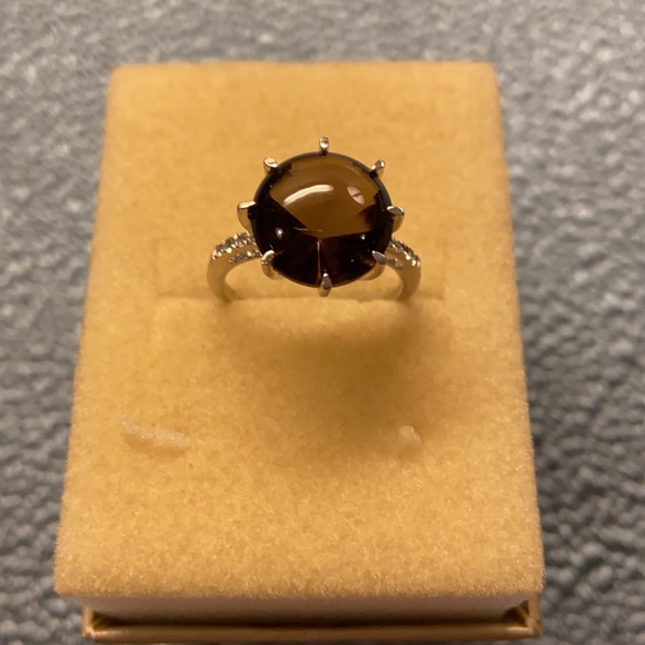 Ring - Picture 2 of 5